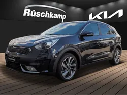 Gravity blau met. Gebraucht 2017 Kia Niro Spirit SUV | 15.990 € (Guter Preis)