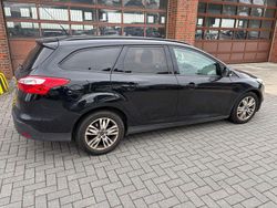 Schwarz Gebraucht 2011 Ford Focus Trend Kombi | 3.200 € (Guter Preis)