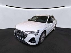 Gletscherweiß metallic Gebraucht 2022 Audi e-tron Black Edition SUV | 34.890 € (Guter Preis)