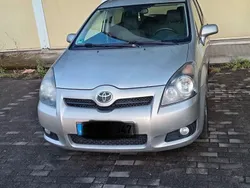 Silber Gebraucht 2009 Toyota Corolla Verso Executive Van / Kleinbus | 1.599 € (Guter Preis)