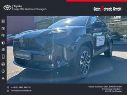 Black mica / ink Gebraucht 2025 Toyota Yaris Cross SUV | 29.989 € (Fairer Preis)