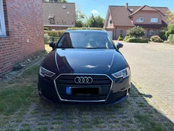 Blau Gebraucht 2018 Audi A3 Sportback Limousine | 15.400 € (Fairer Preis)