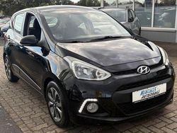 Schwarz Gebraucht 2015 Hyundai i10 Kleinwagen | 9.490 €