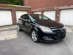 Schwarz Gebraucht 2006 Opel Astra GTC Sport Coupé | 1.799 € (Teuer)