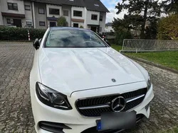 Weiß Gebraucht 2017 Mercedes E300 AMG line Coupé | 38.200 € (Teuer)