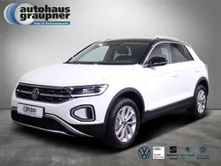 Weiss / pure white Gebraucht 2025 VW T-Roc Style SUV | 33.333 € (Superpreis)