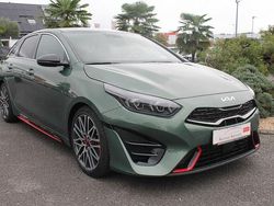Grün Gebraucht 2023 Kia ProCeed GT Kleinwagen | 30.990 € (Fairer Preis)