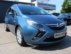 Blau Gebraucht 2014 Opel Zafira Tourer Van / Kleinbus | 8.950 € (Fairer Preis)