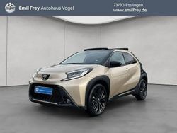 Beige Gebraucht 2023 Toyota Aygo Limited Kleinwagen | 18.970 € (Guter Preis)