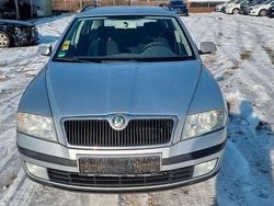 Silber Gebraucht 2008 Skoda Octavia Ambiente Kombi | 2.500 € (Guter Preis)