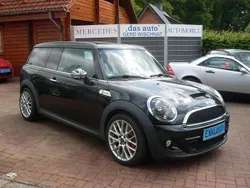 Schwarz Gebraucht 2011 Mini John Cooper Works Clubman Kombi | 14.650 €