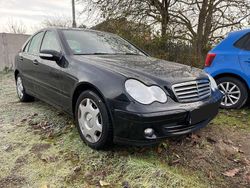 Obsidianschwarz metalliclack Gebraucht 2006 Mercedes C180 Limousine | 3.200 € (Fairer Preis)