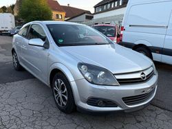 Silber Gebraucht 2005 Opel Astra GTC Sport Coupé | 1.799 € (Guter Preis)