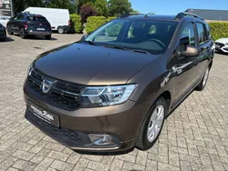 Braun Gebraucht 2017 Dacia Logan Lauréate Limousine | 8.490 € (Fairer Preis)