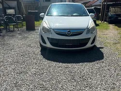 Weiß Gebraucht 2010 Opel Corsa Kleinwagen | 1.100 € (Superpreis)