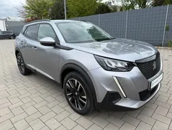 Silber Gebraucht 2020 Peugeot 2008 Allure SUV | 13.490 € (Fairer Preis)