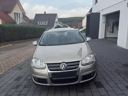 Gold Gebraucht 2009 VW Golf VI Kombi | 2.299 € (Superpreis)