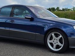 Blau Gebraucht 2003 Mercedes E500 Elegance Limousine | 11.700 € (Fairer Preis)