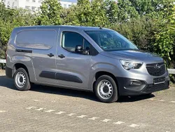 Grau Gebraucht 2024 Opel Combo Van / Kleinbus | 17.490 € (Superpreis)