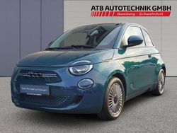 Grün Gebraucht 2023 Fiat 500e Kleinwagen | 25.990 € (Etwas zu teuer)