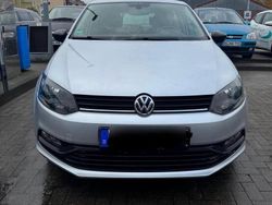Silber Gebraucht 2015 VW Polo Allstar Kleinwagen | 7.200 € (Fairer Preis)