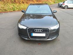 Schwarz Gebraucht 2012 Audi A6 S-Line Kombi | 8.999 € (Superpreis)