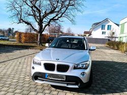 Grau Gebraucht 2011 BMW X1 SUV | 9.500 € (Fairer Preis)