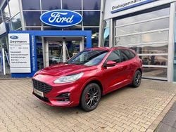 Rot Gebraucht 2022 Ford Kuga ST-Line SUV | 25.990 € (Guter Preis)