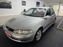 Silber Gebraucht 2001 Opel Vectra Elegance Limousine | 1.290 € (Superpreis)