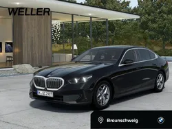 Black sapphire (schwarz) Gebraucht 2024 BMW 520 Comfort Edition Limousine | 44.450 €