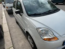 Weiß Gebraucht 2009 Chevrolet Matiz Kleinwagen | 2.000 € (Fairer Preis)