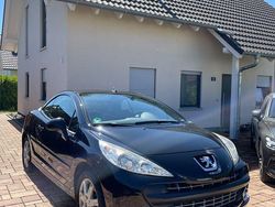 Schwarz Gebraucht 2007 Peugeot 207 CC Cabrio | 3.990 € (Etwas zu teuer)
