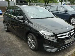 Schwarz Gebraucht 2017 Mercedes B200 Urban Van / Kleinbus | 12.950 € (Guter Preis)