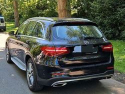 Schwarz Gebraucht 2016 Mercedes GLC250 AMG line SUV | 27.600 € (Fairer Preis)