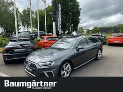 Grau Gebraucht 2024 Audi A4 S-line plus Kombi | 35.380 € (Superpreis)