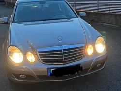 Silber Gebraucht 2007 Mercedes E200 Limousine | 7.500 € (Fairer Preis)