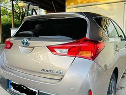 Gebraucht 2015 Toyota Auris Hybrid Edition Limousine | 12.600 € (Fairer Preis)