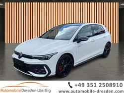 Weiß Gebraucht 2024 VW Golf VIII GTI Limousine | 37.980 € (Fairer Preis)