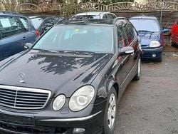 Schwarz Gebraucht 2006 Mercedes E220 Kombi | 1.700 € (Superpreis)