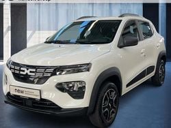 Weiß Gebraucht 2023 Dacia Spring Essentiel Kleinwagen | 10.970 € (Guter Preis)