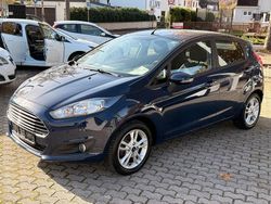 Blau Gebraucht 2015 Ford Fiesta Limousine | 4.000 € (Guter Preis)