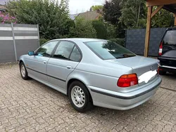 Grau Gebraucht 1998 BMW 523 Limousine | 7.900 €