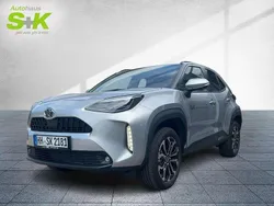 Shimmering silver metallic (silber) Gebraucht 2025 Toyota Yaris Hybrid Kleinwagen | 29.690 € (Teuer)