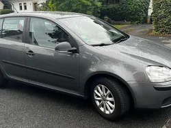 Grau Gebraucht 2007 VW Golf V Trendline Limousine | 3.600 € (Fairer Preis)