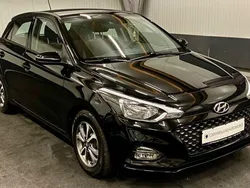 Schwarz Gebraucht 2019 Hyundai i20 Trend Kleinwagen | 9.980 € (Fairer Preis)