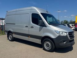 Silber Gebraucht 2021 Mercedes Sprinter Van | 23.800 € (Fairer Preis)