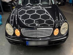 Schwarz Gebraucht 2006 Mercedes E280 Elegance Limousine | 5.150 € (Fairer Preis)