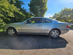 Silber Gebraucht 1999 Mercedes CLK200 Elegance Coupé | 3.500 € (Guter Preis)