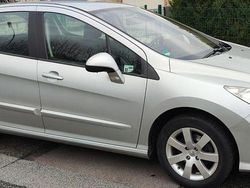 Silber Gebraucht 2008 Peugeot 308 Sport Limousine | 3.990 € (Fairer Preis)
