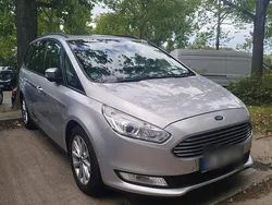 Silber Gebraucht 2015 Ford Galaxy Van / Kleinbus | 9.200 €